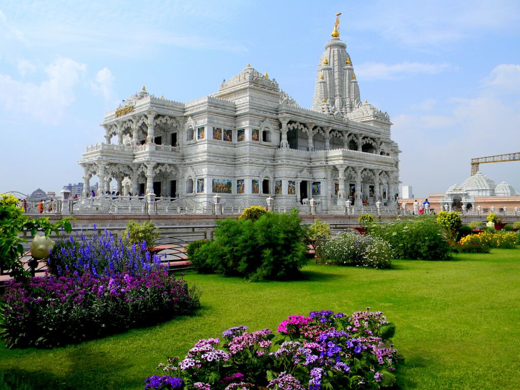 Sacred Odyssey: Exploring the Historic Marvels of Vrindavan’s Spiritual Tapestry